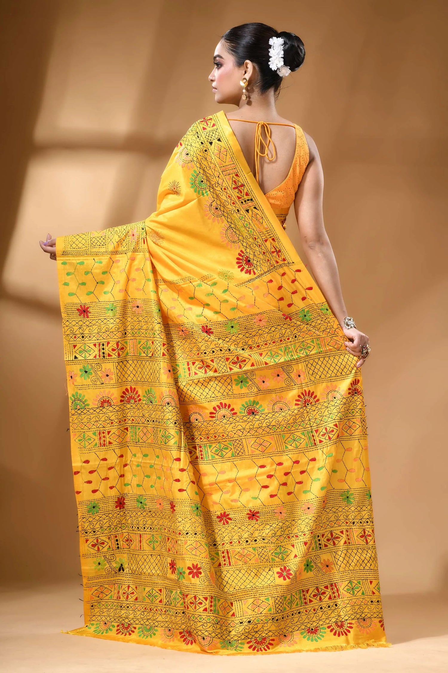 Mustard yellow multithread geometric motif ethnic silk lambani saree vibrant yellow saree intricate floral 5