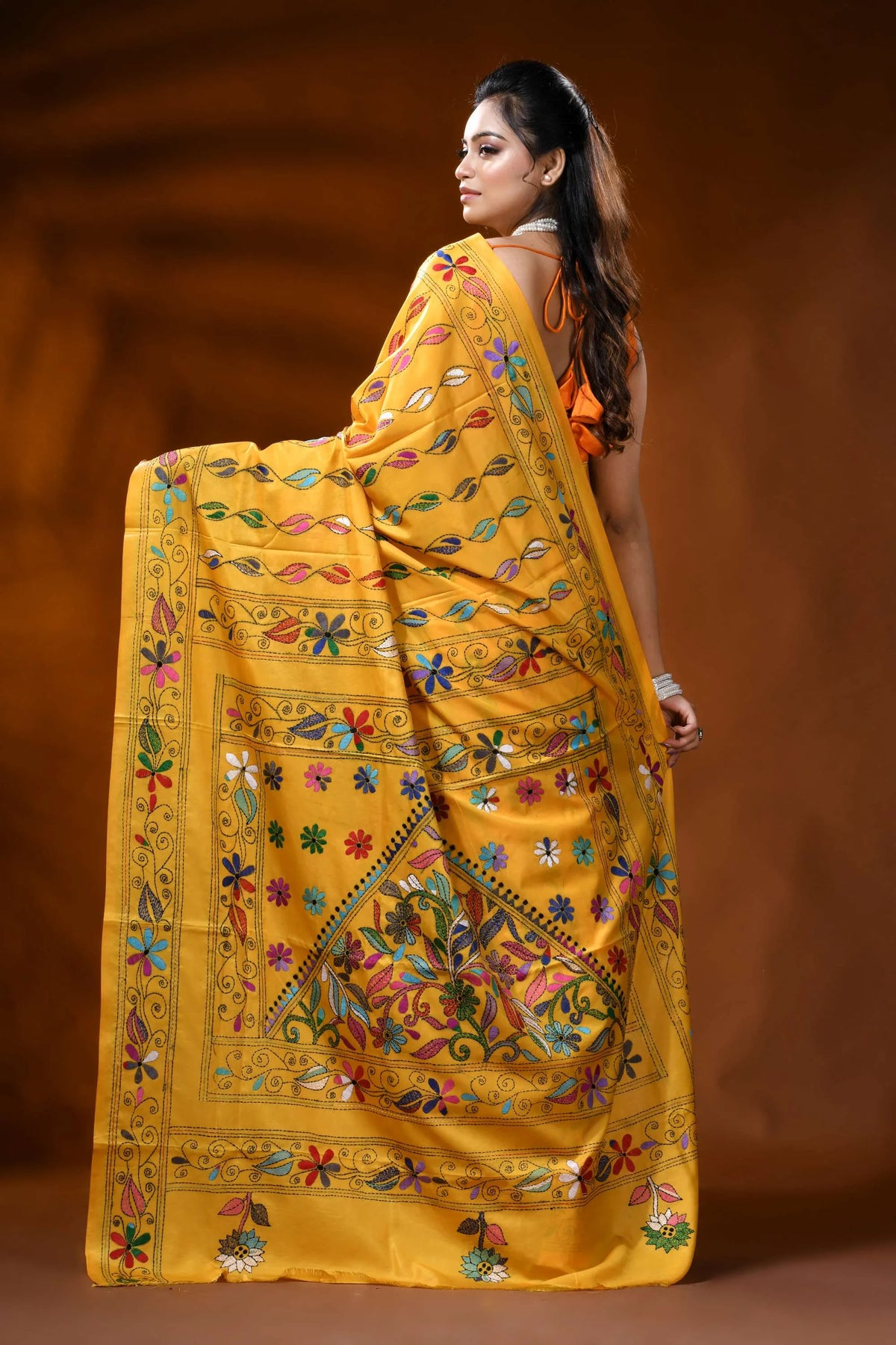Mustard yellow silk kantha stitch saree with floral ethnic design 5