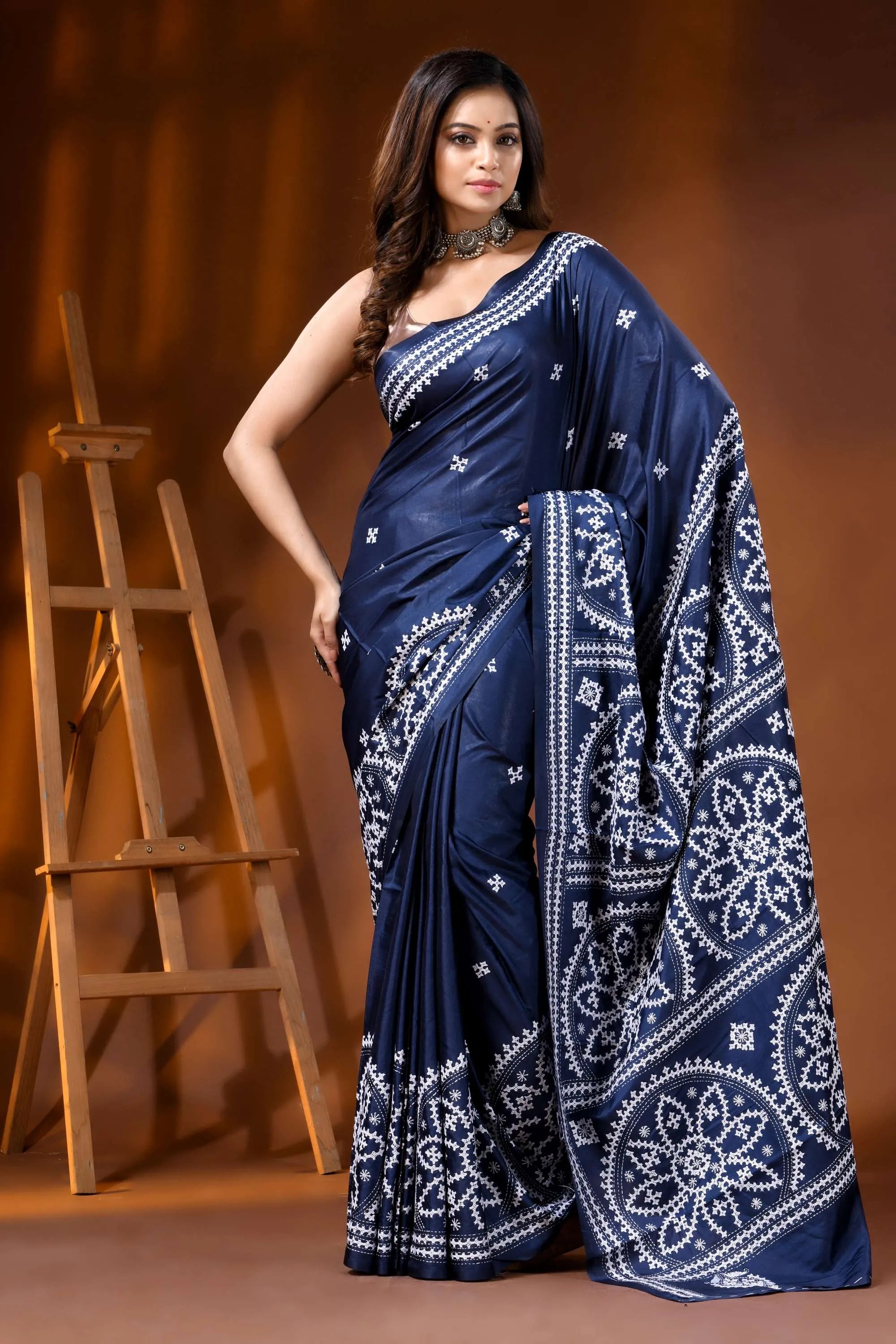 Navy blue ethnic silk hand embroidered kutch embroidery saree 1