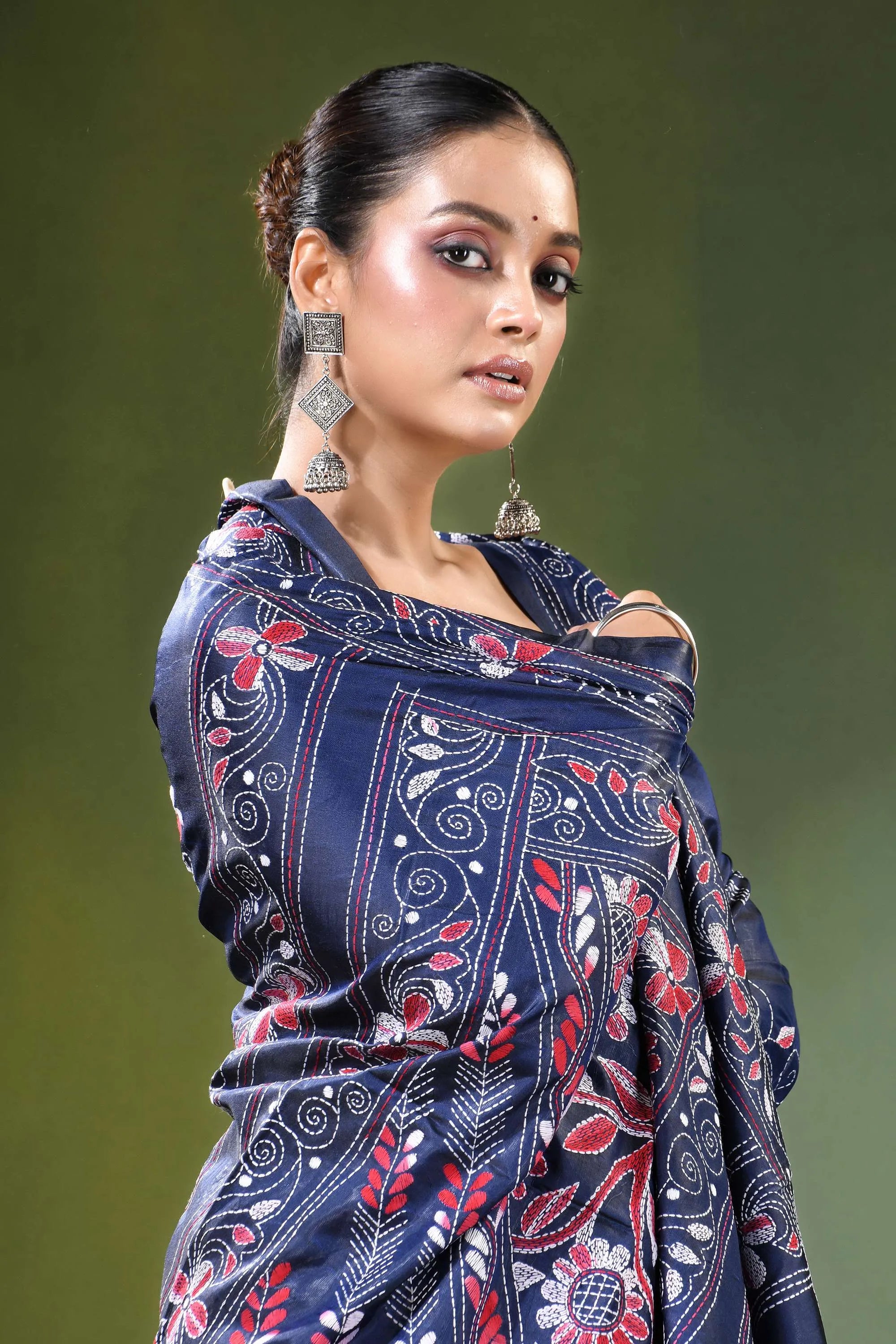 Navy blue floral motif handmade silk kantha saree intricate red 2
