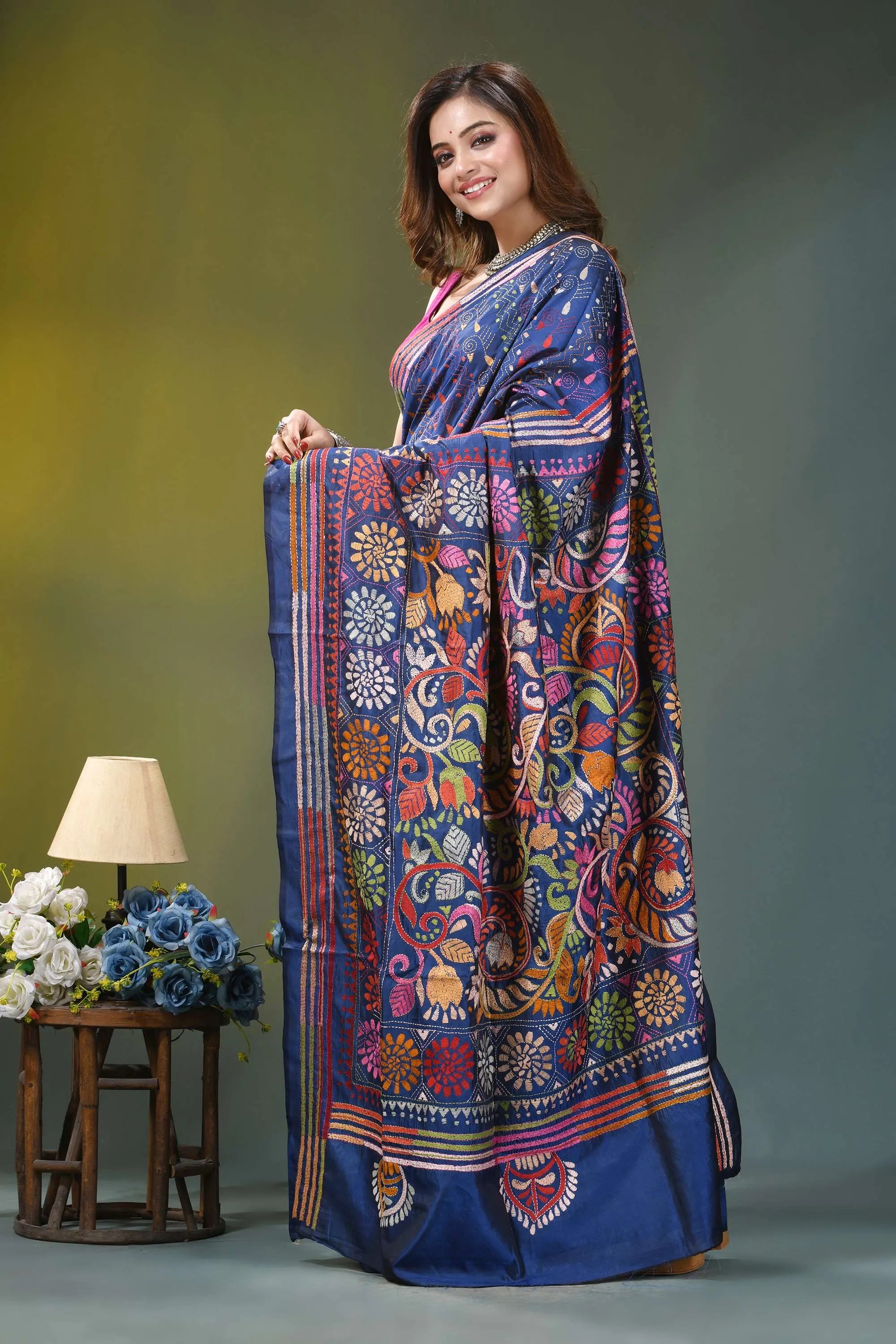Navy blue paisley pattern hand embroidery kantha silk saree vibrant blue silk saree adorned 3