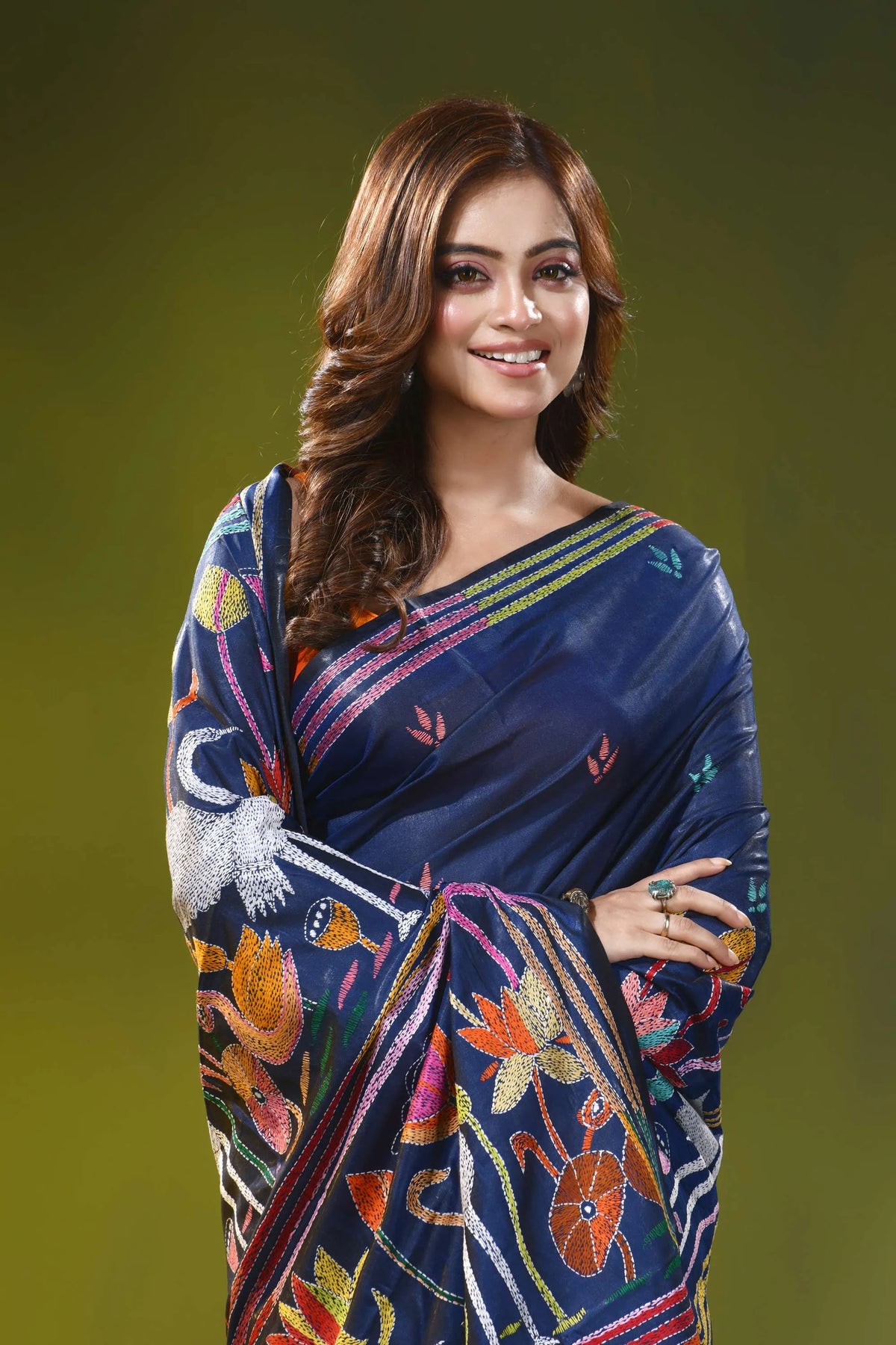 Navy blue silk kantha stitch saree with multicolor swan motif 2