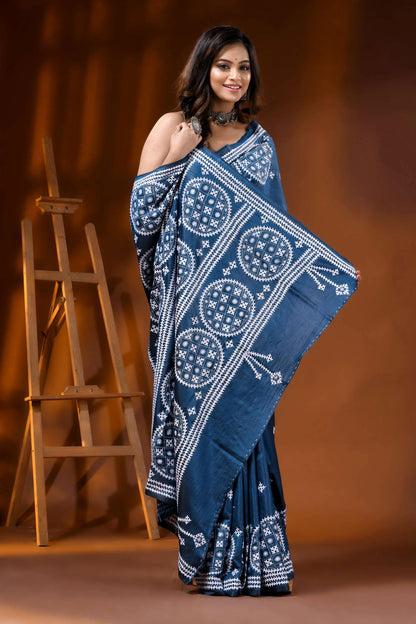 Navy blue silk kutch embroidered saree with ethnic motifs 6