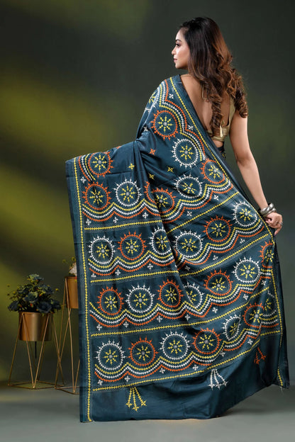 Navy blue silk kutch work saree with hand embroidered circular motifs 4