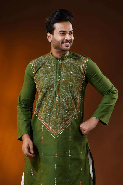 Olive green cotton kantha kurta for men - handcrafted reverse floral design 6