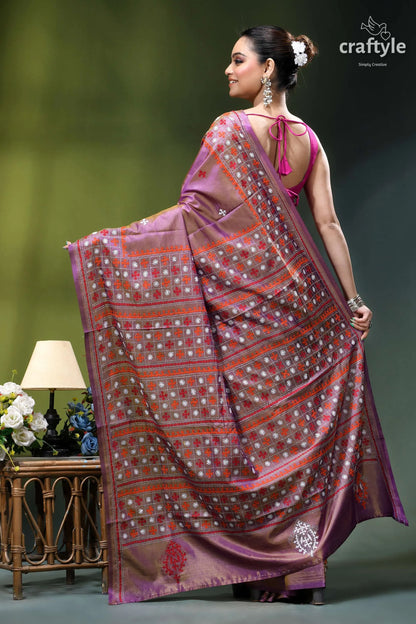 Opera mauve gujrati embroidery dual-tone elegant silk saree woman wears lavender orange patterned 6