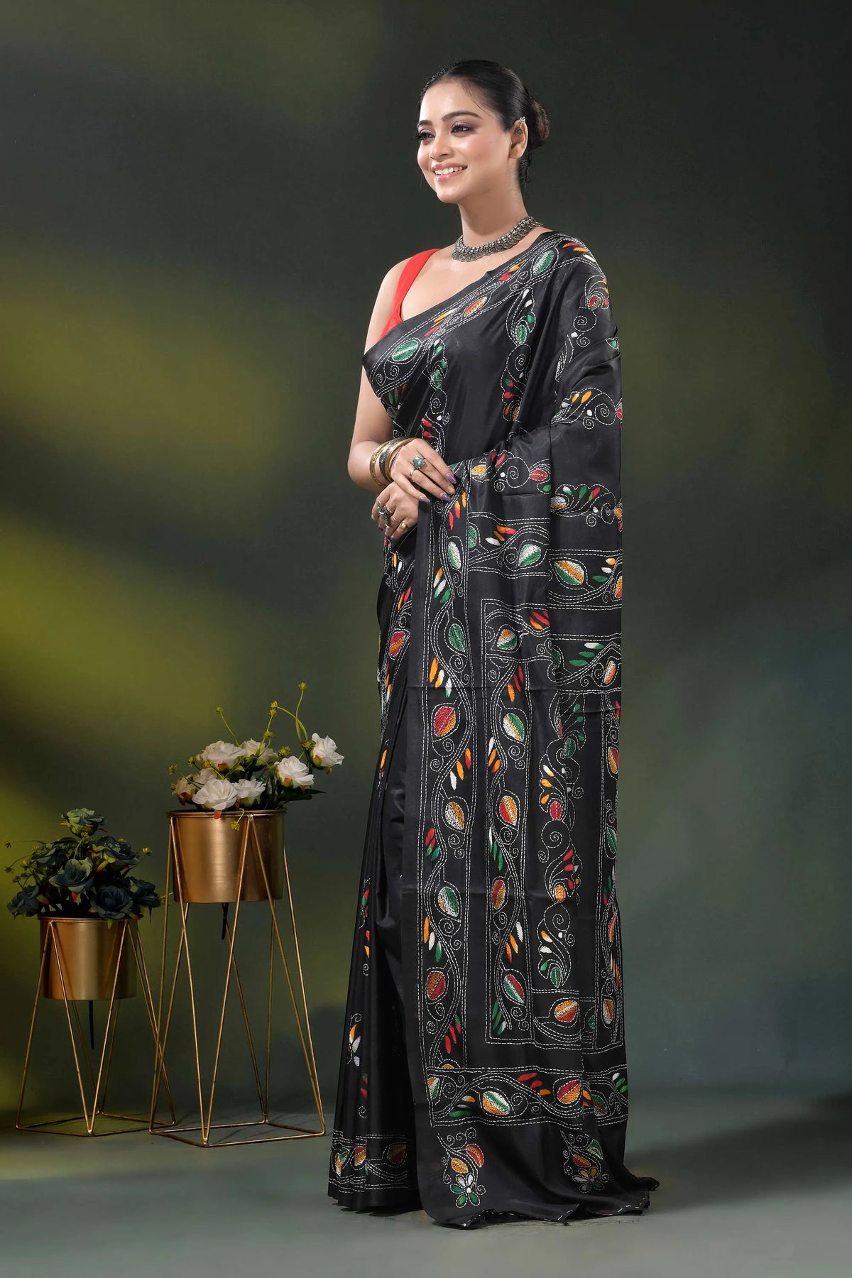 Paisley ethnic design raven black kantha work saree in silk 3