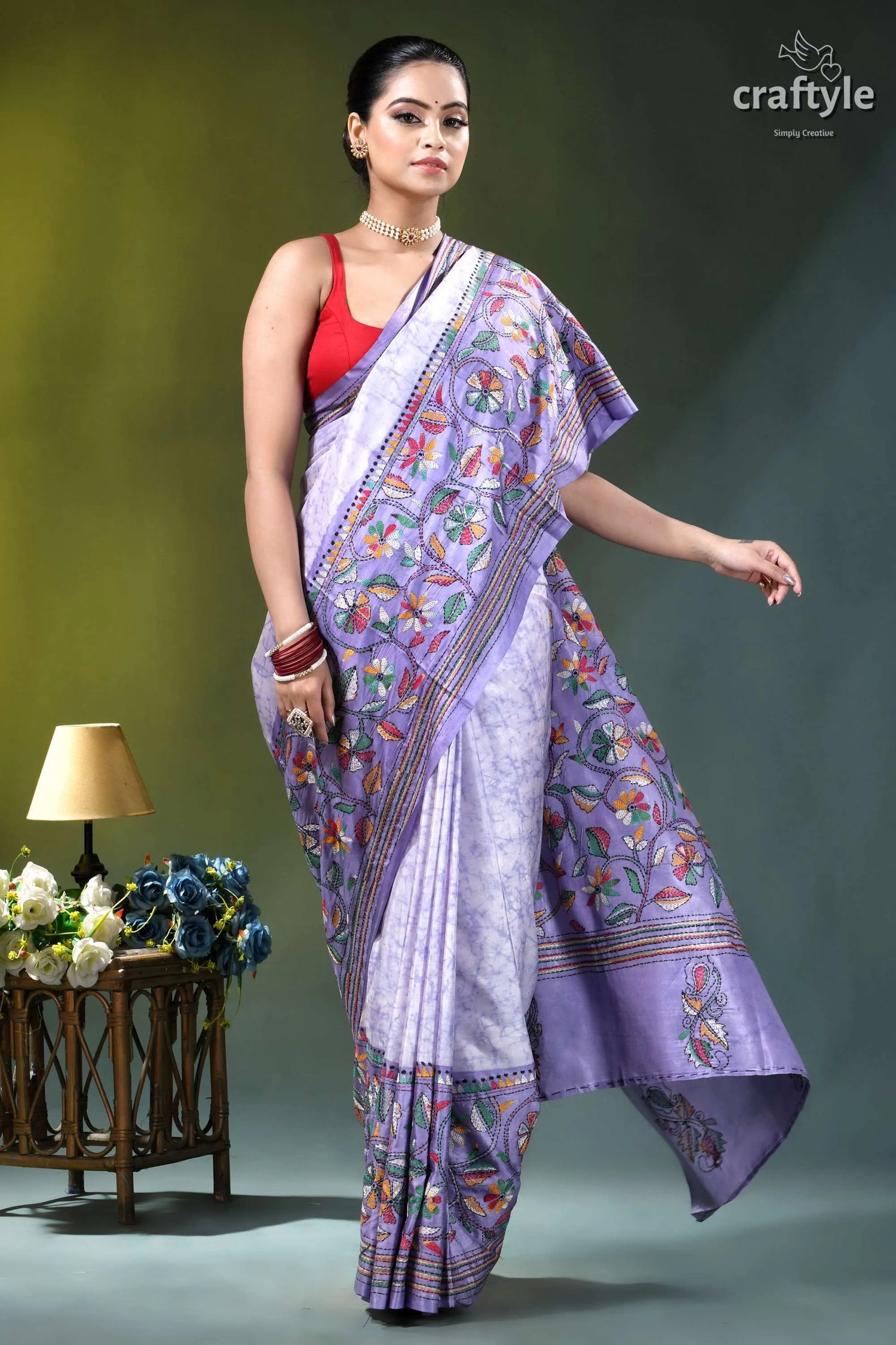 Pale lavender floral design kantha stitch hand batik silk saree lavender silk saree intricate floral 5