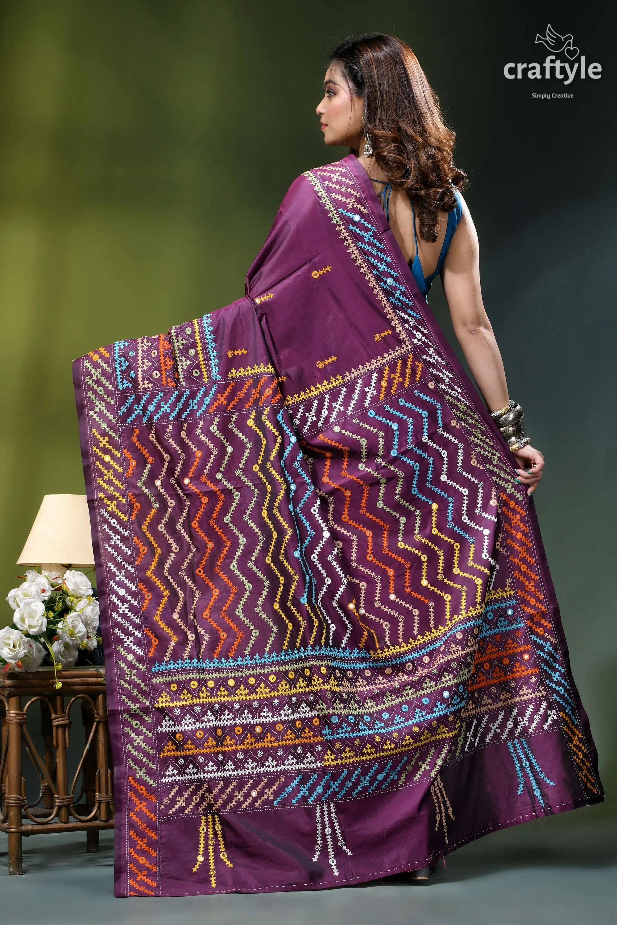 Pansy purple multi-thread kutch work dual-tone silk saree - mirror vibrant purple saree intricate multicolored 5