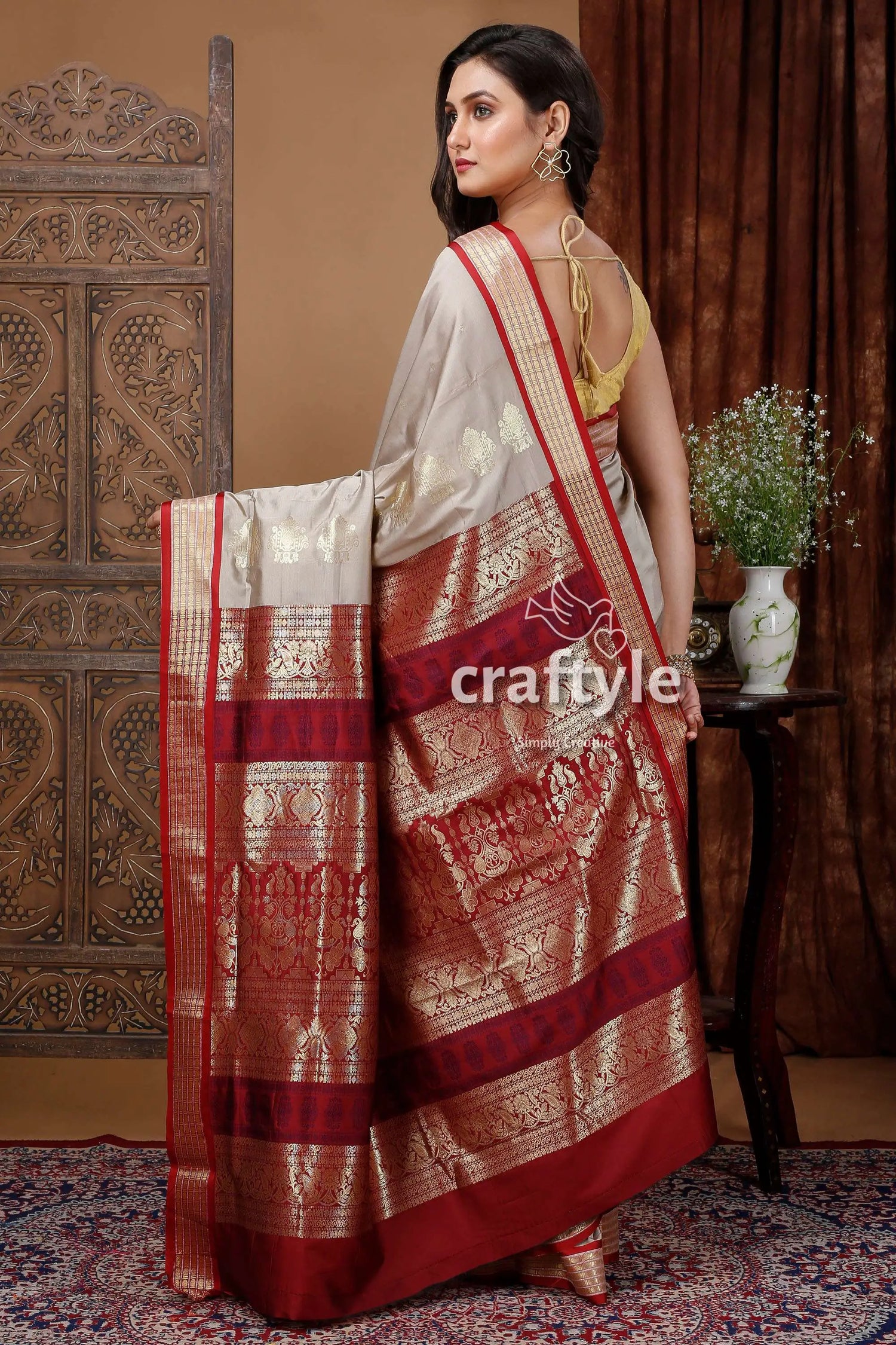 Pastel grey zari border bomkai saree - elegant indian silk sari elegant red gold saree 5