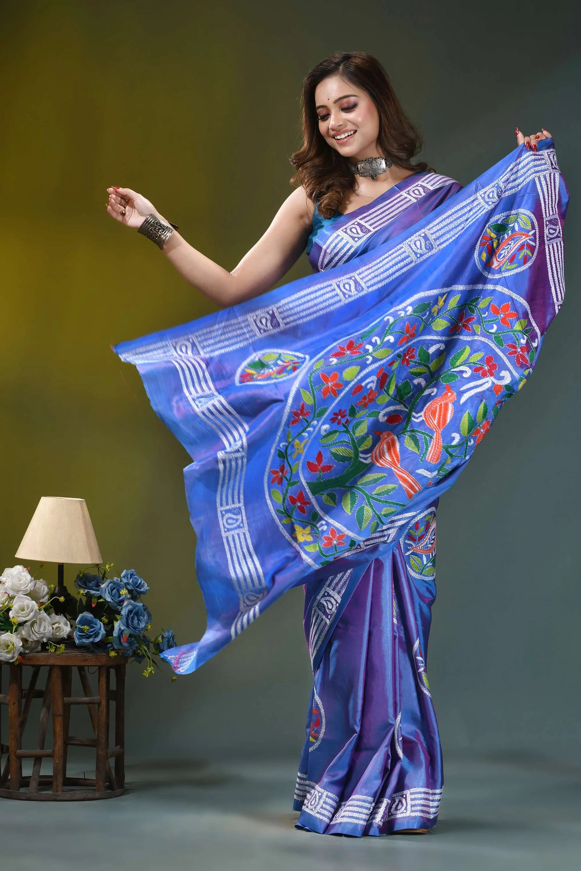 Periwinkle blue swan motif handmade silk kantha saree vibrant blue purple silk saree 4