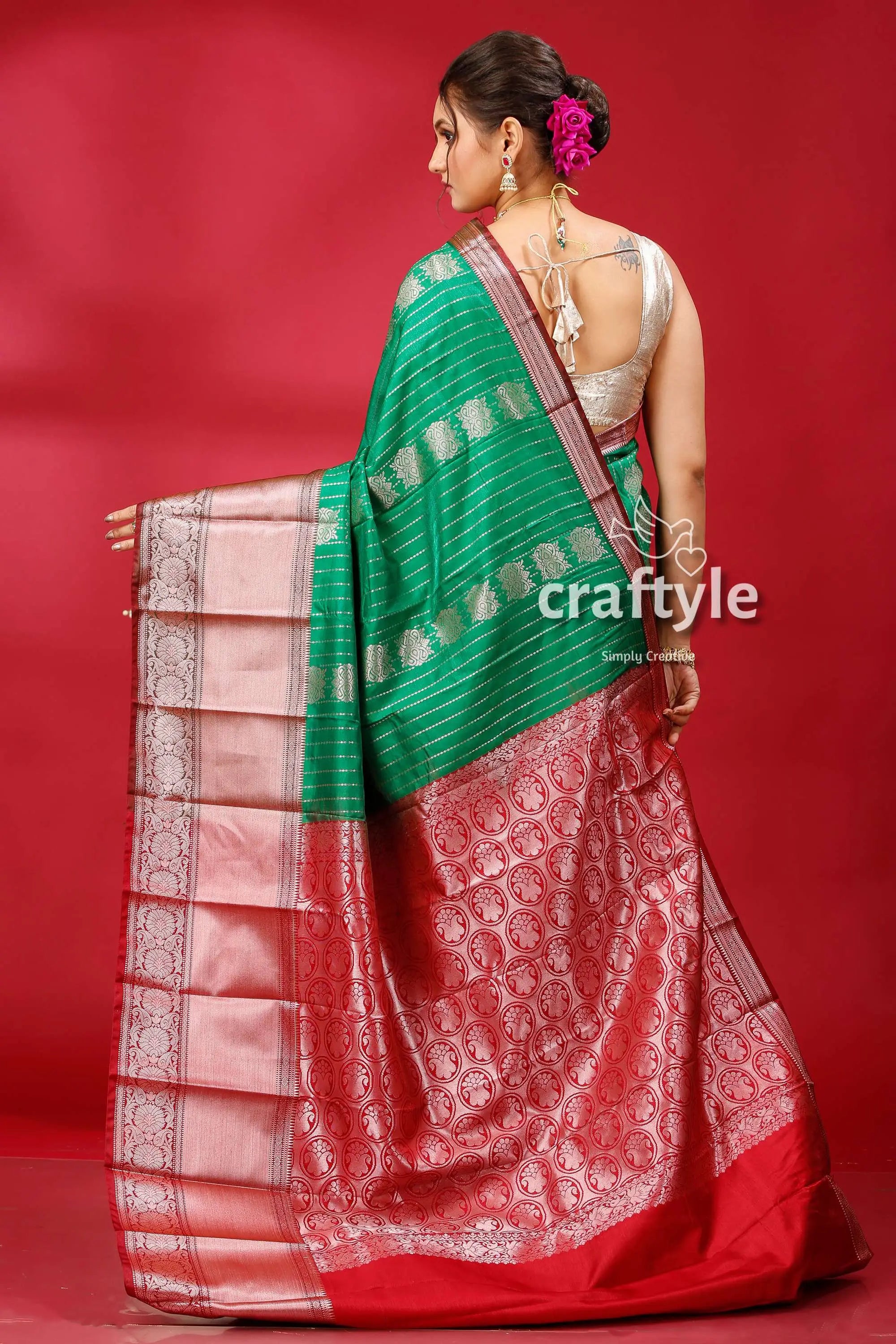 Pigment green kosha silk saree - traditional elegance green red silk saree 4