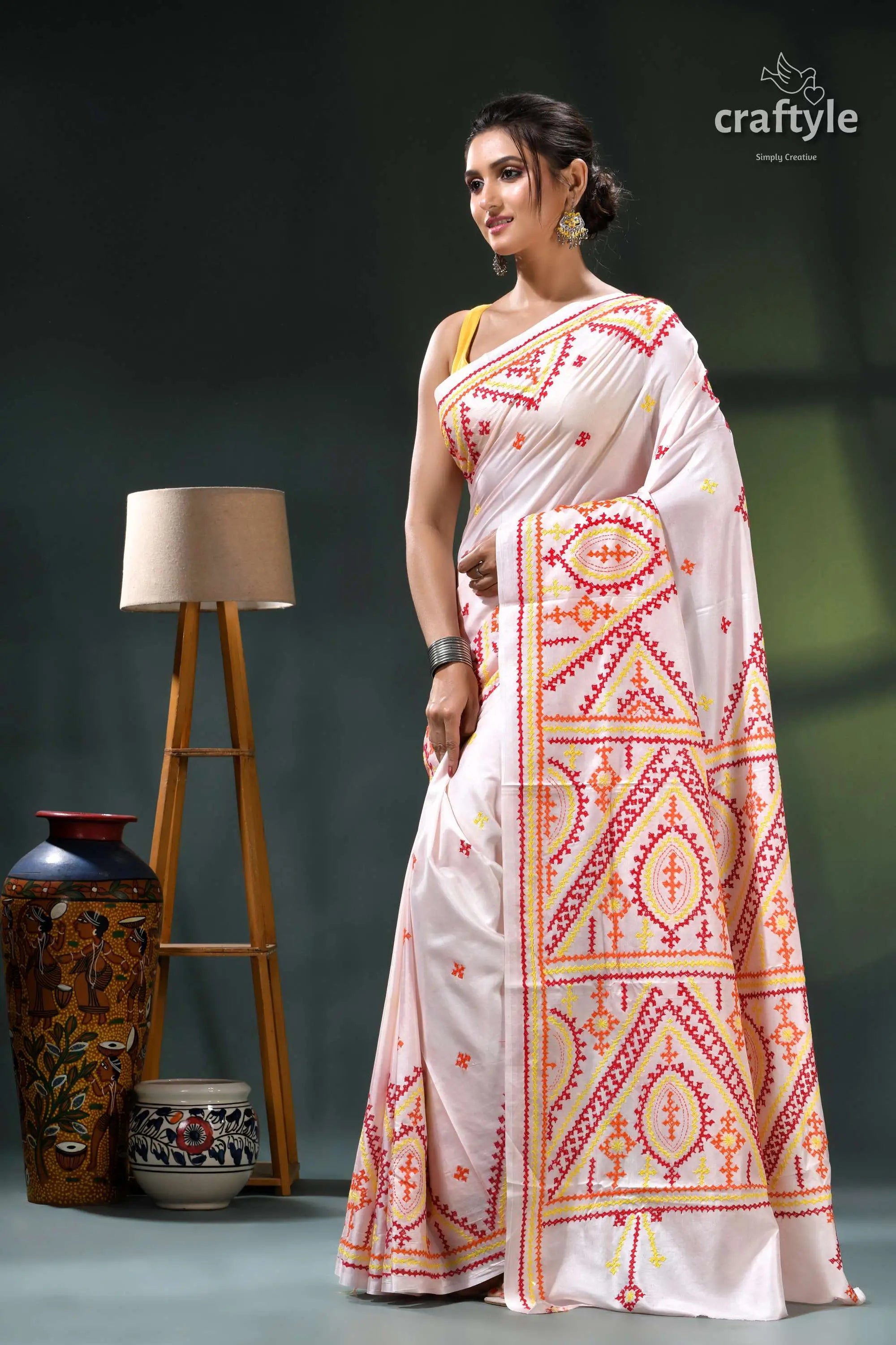 Pinkish white multithread kutch work exquisite silk kantha saree white saree pink orange geometric 3