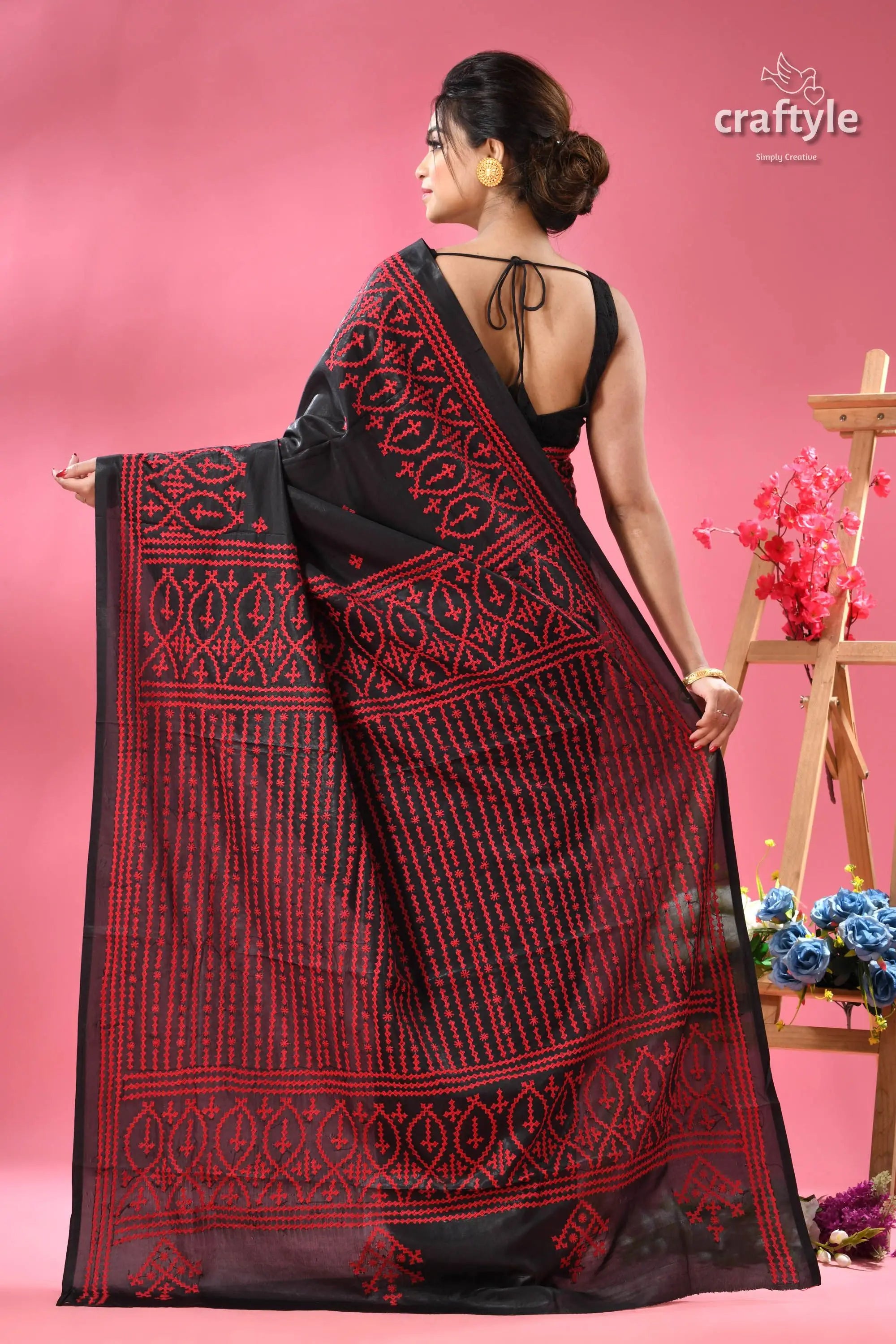 Pitch black and red kutch embroidery work silk saree black red embroidered traditional indian 5