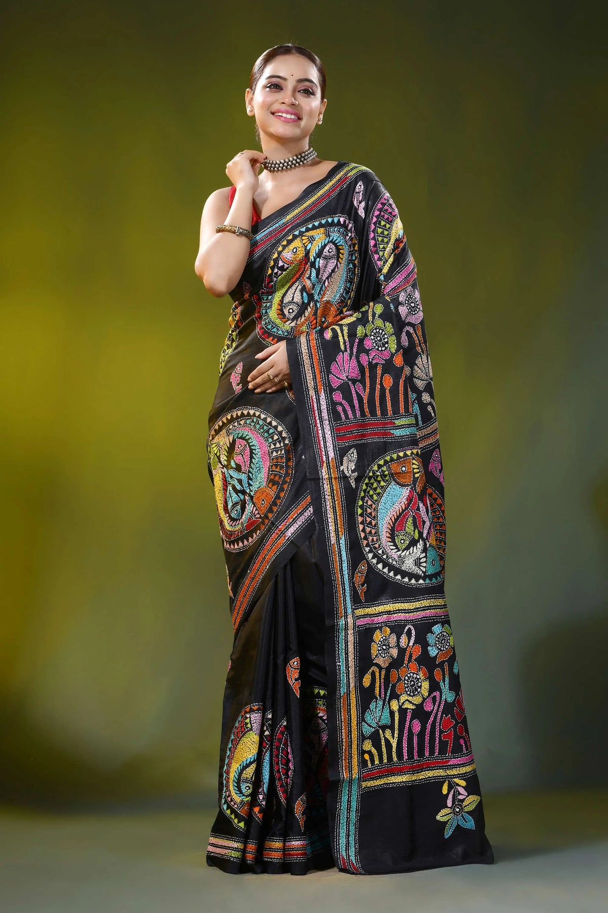 Pitch black handcrafted fish motif silk kantha stitch saree 6