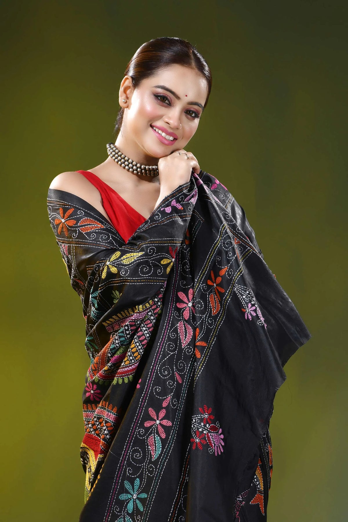 Pitch black kantha work silk saree with handcrafted fish motif 2