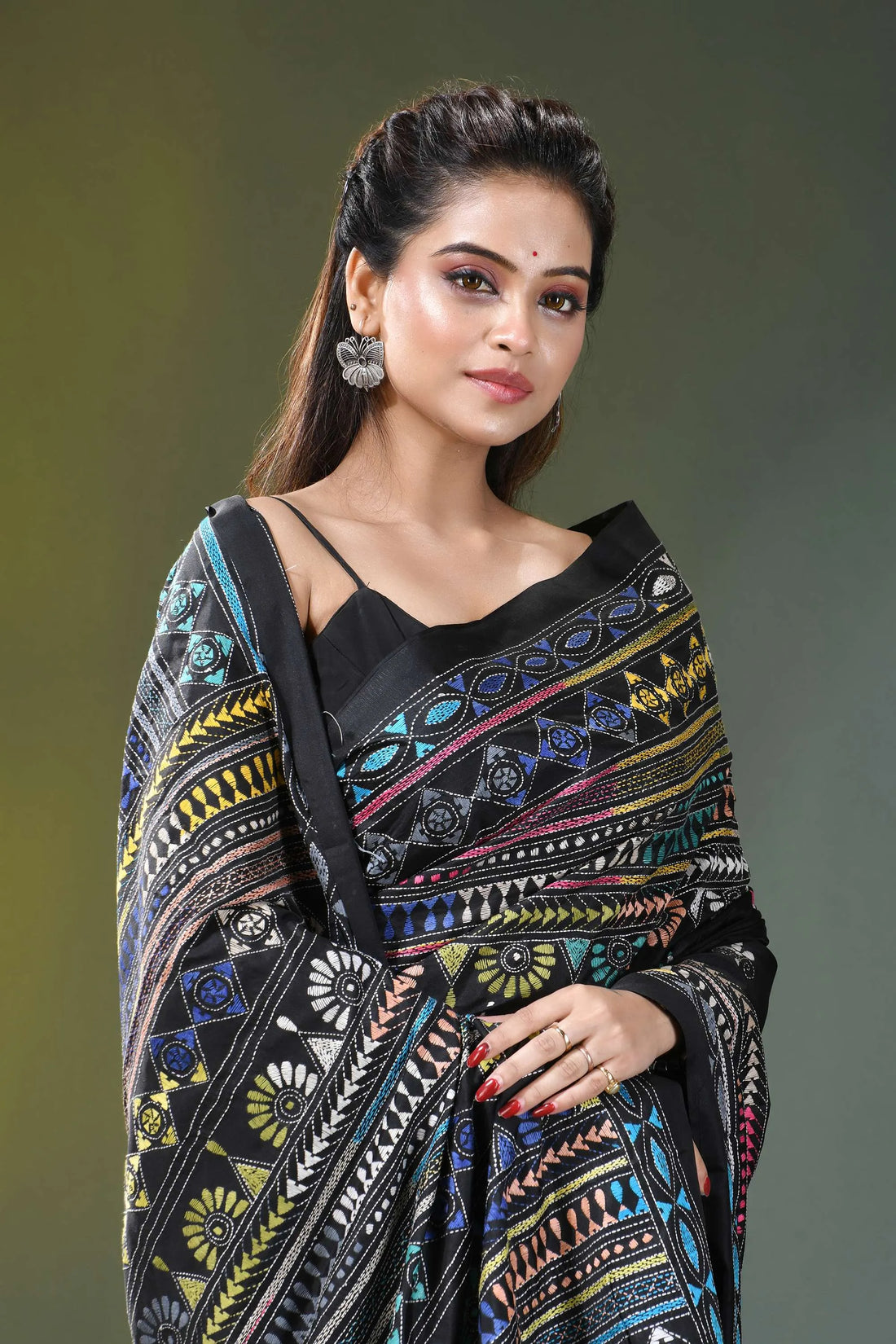 Pitch black multi-thread ethnic silk kantha stitch saree black saree vibrant geometric floral 2