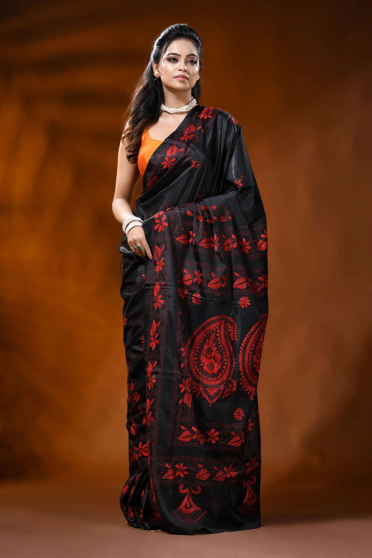 Pitch black silk kantha stitch saree with red paisley floral design 6