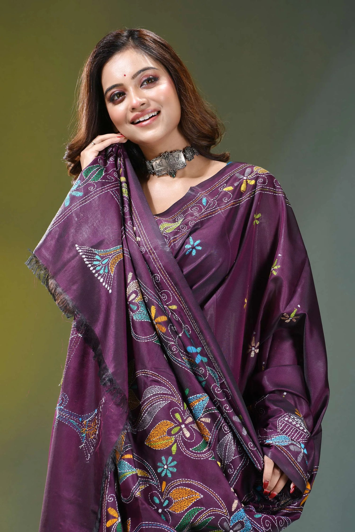 Plum purple floral motif silk kantha embroidery saree rich purple silk saree adorned 2
