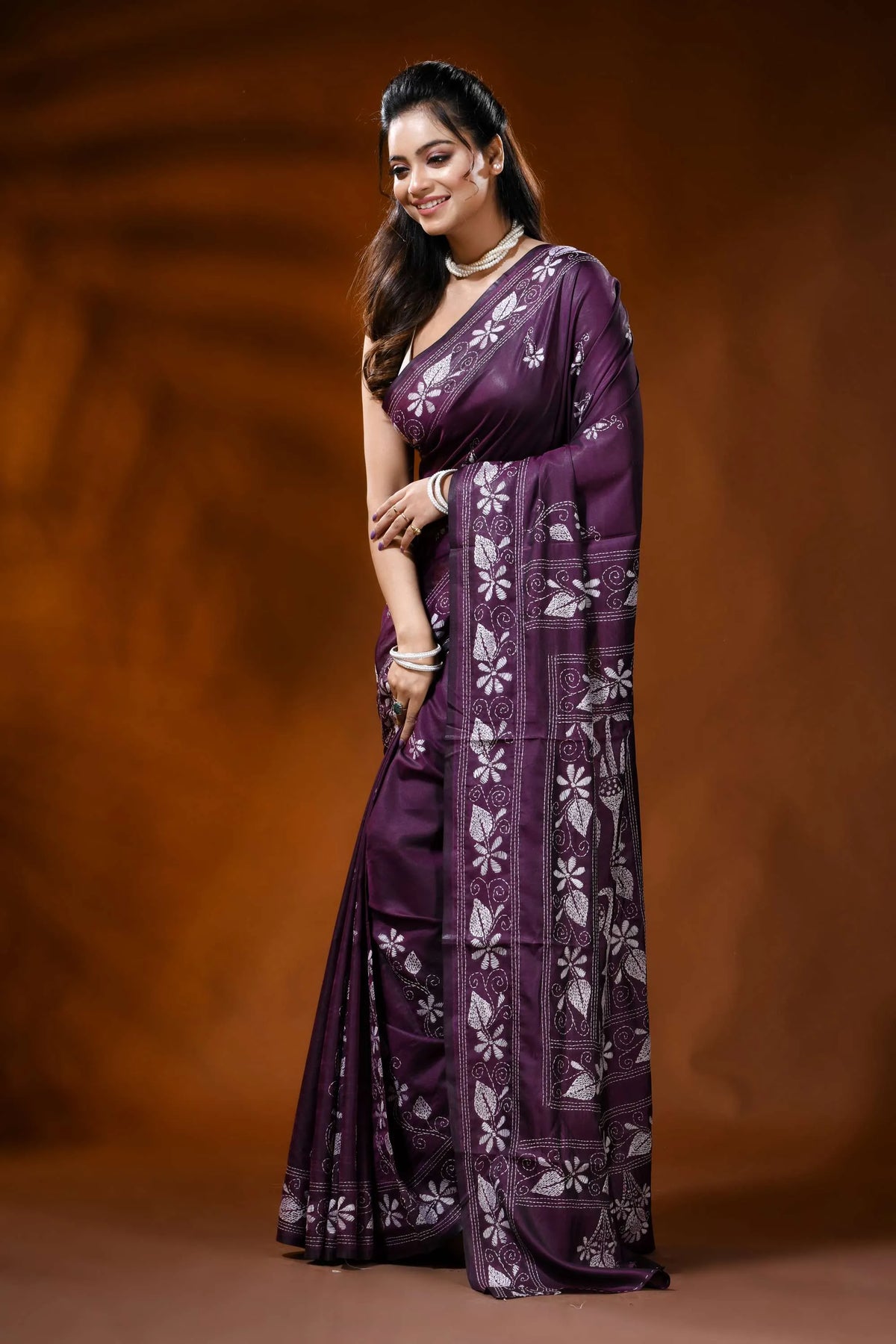 Plum silk kantha work saree with lotus floral hand embroidery 3