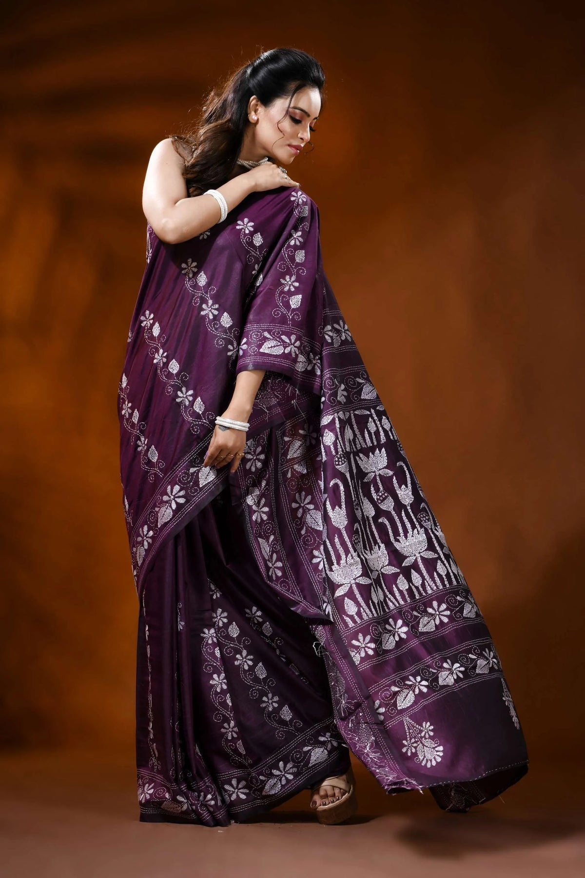 Plum silk kantha work saree with lotus floral hand embroidery 4
