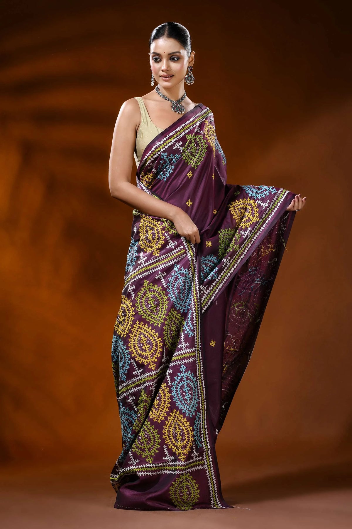 Plum wine silk gujarati stitch saree multi-thread paisley design 4