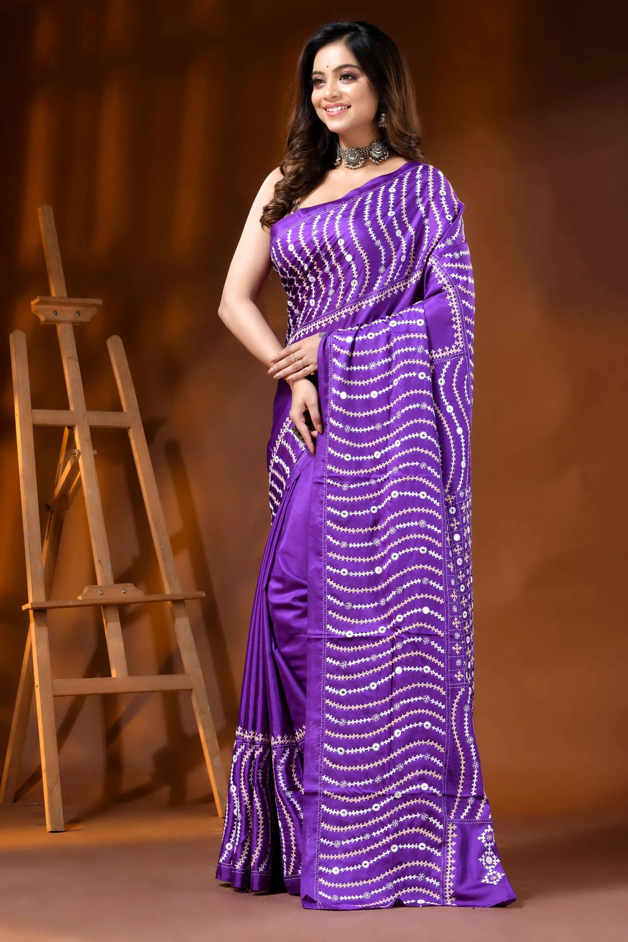 Purple handcrafted kutch embroidery silk saree with mirror work 4