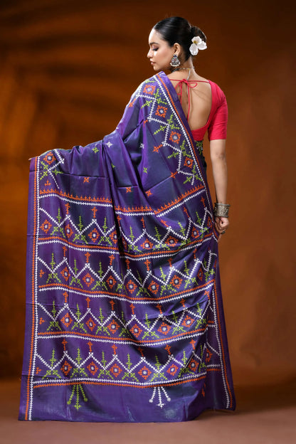 Purple kutch work saree in silk with hand embroidered ethnic motif 5