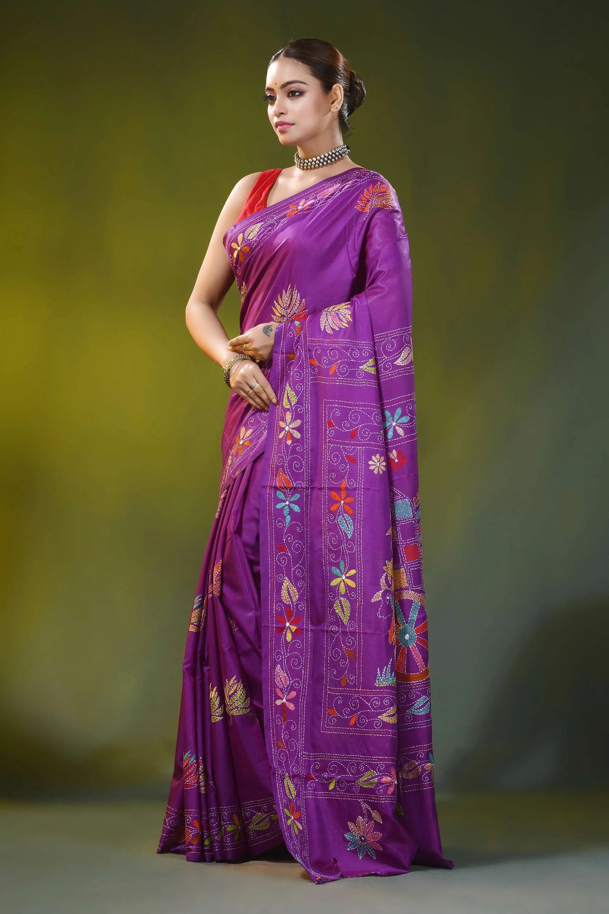 Purple silk kantha work saree with hand embroidered bullock cart motif 3