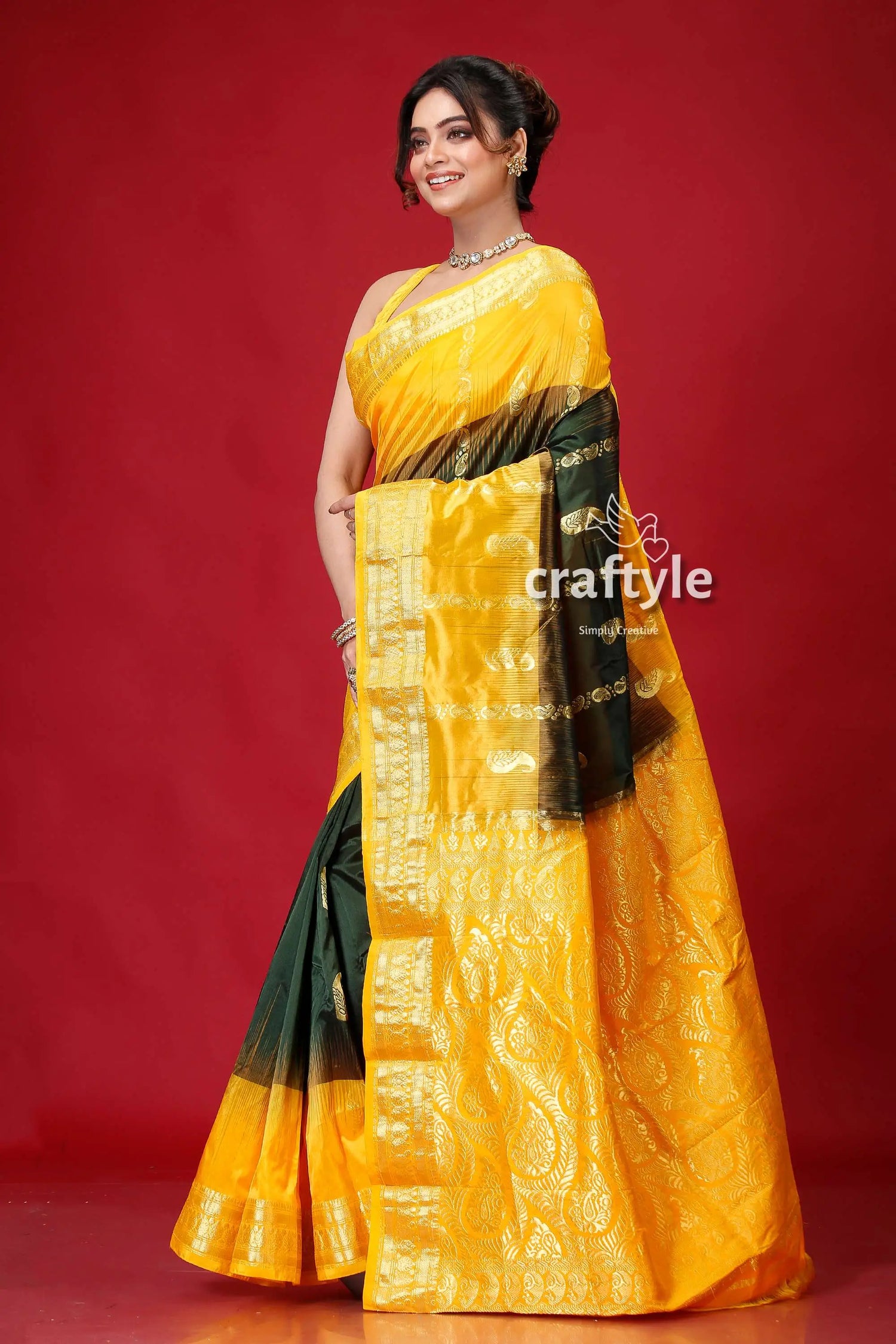 Racing green &amp; yellow festive kanjivaram silk saree yellow green silk saree 3