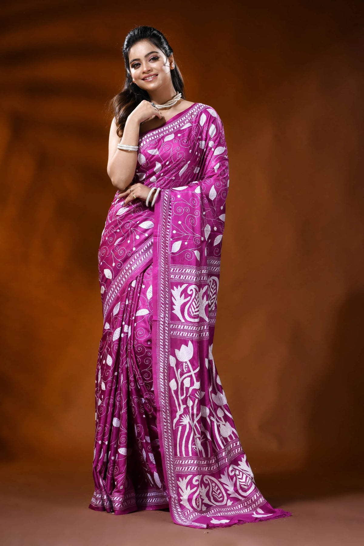Rani pink handmade silk kantha saree with paisley lotus floral design 6