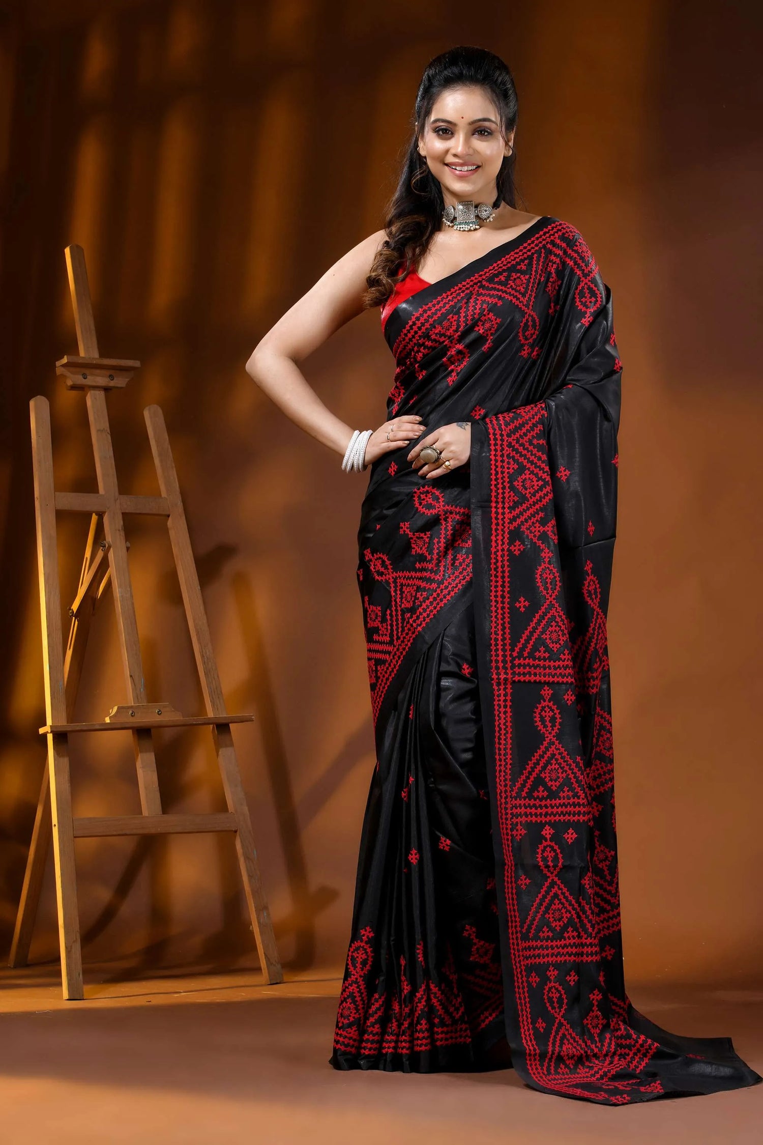 Raven black silk kutch embroidery saree with red geometric motif 6