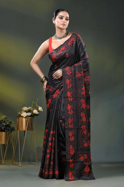 Red floral mandala design handcrafted kantha silk saree in black 6