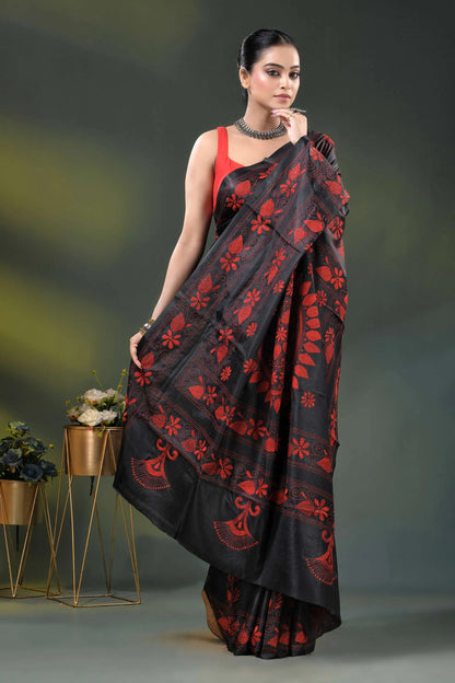 Red floral mandala design handcrafted kantha silk saree in black 4