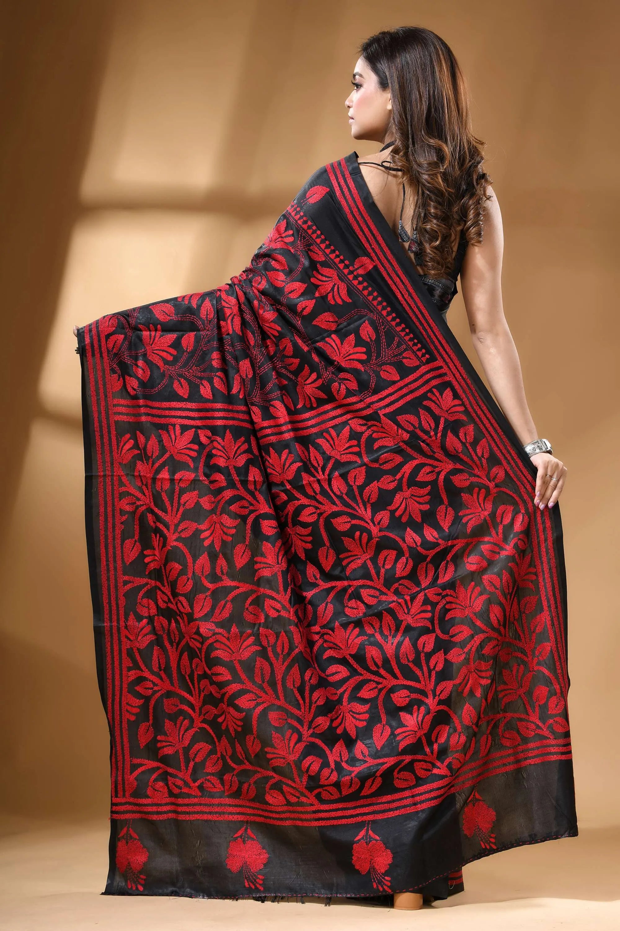 Red thread floral motif handmade silk kantha saree in black black silk saree vibrant red 6