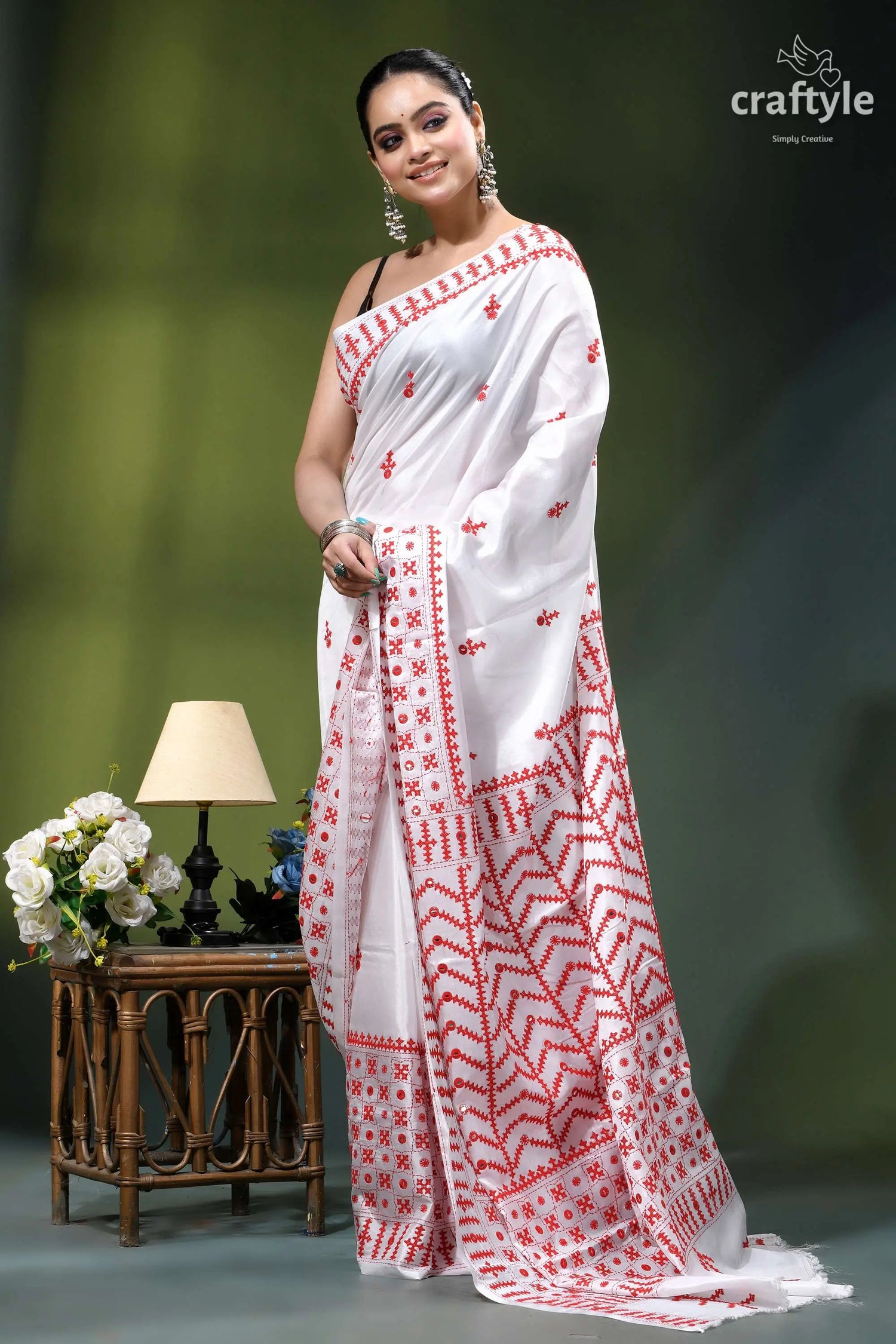 Red thread gujrati stitch premium white silk saree - mirror work white saree intricate red embroidery 4