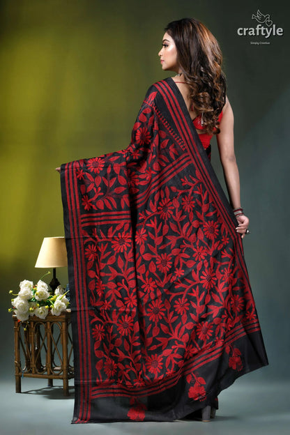 Red thread work floral motif silk kantha stitch saree in black black red floral printed saree 6