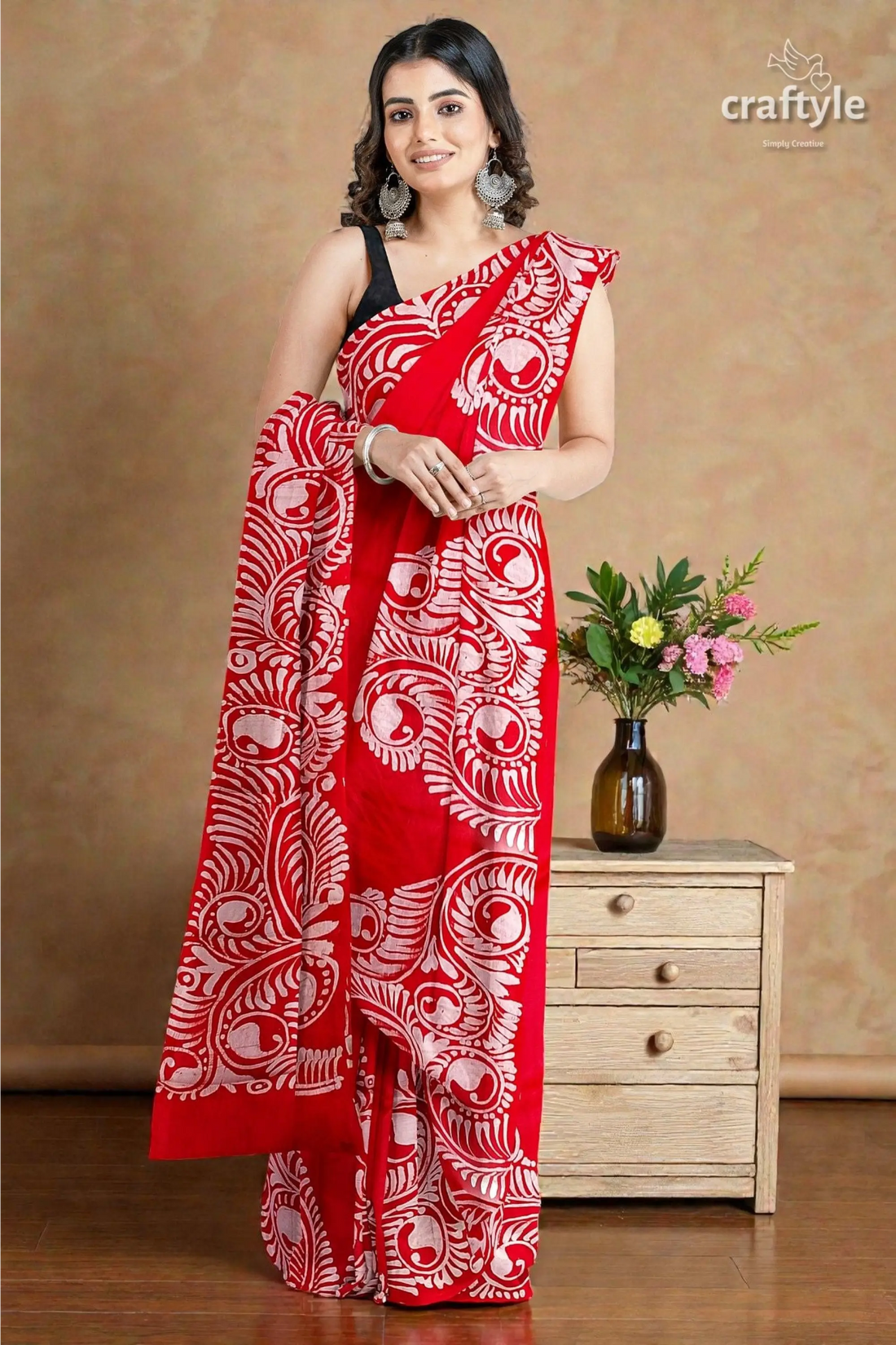 Red white soru tuli hand batik mulberry pure silk saree - 2