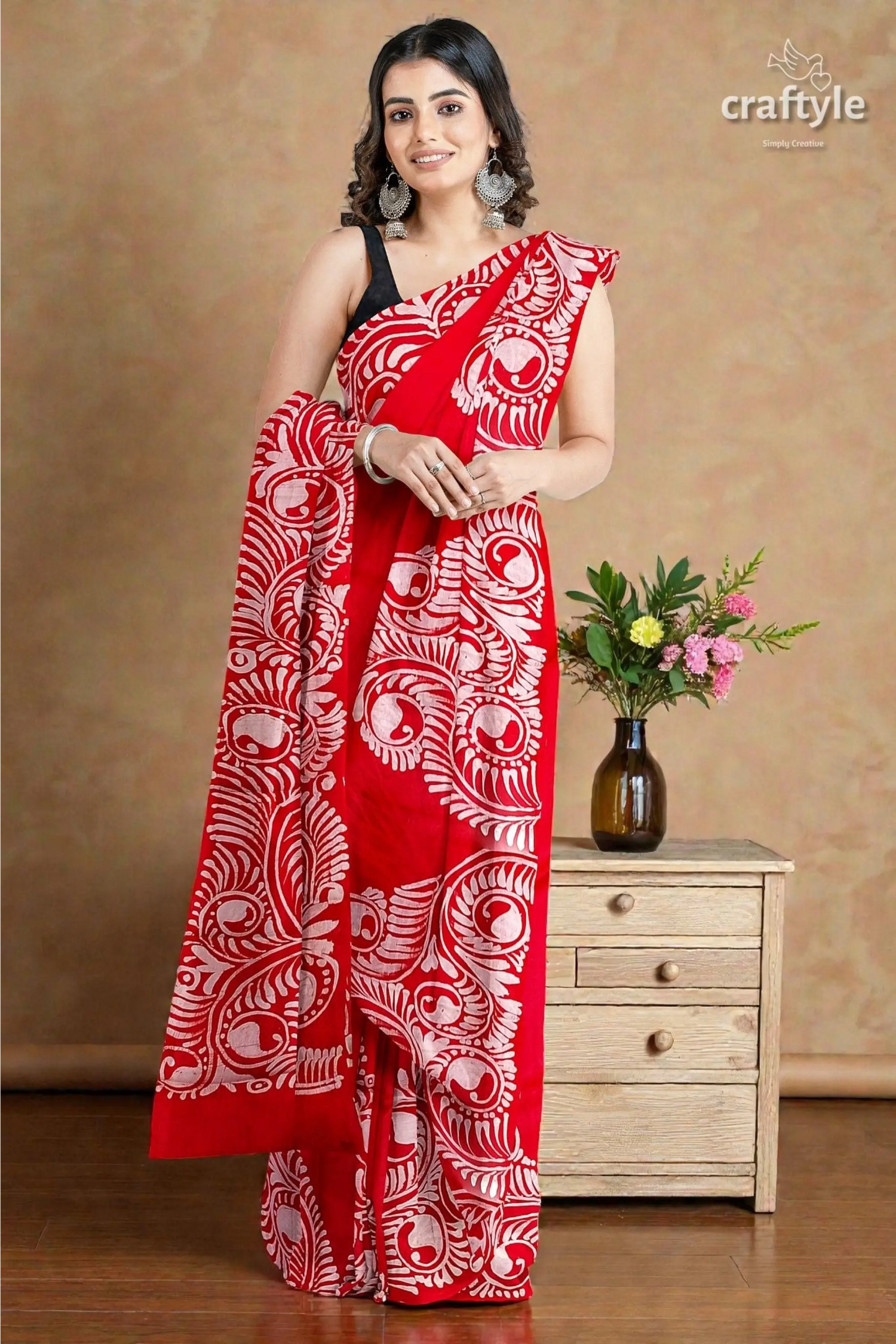 Red white soru tuli hand batik mulberry pure silk saree - 2