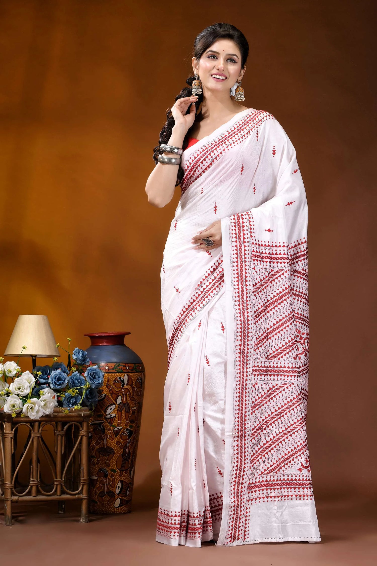 Reddish thread ethnic design handcrafted silk kantha stitch saree in white white saree intricate red embroidery 6