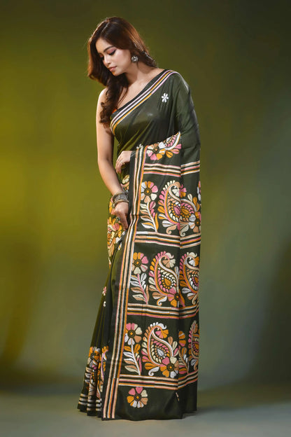 Rifle green silk kantha saree with hand embroidered paisley motif 3