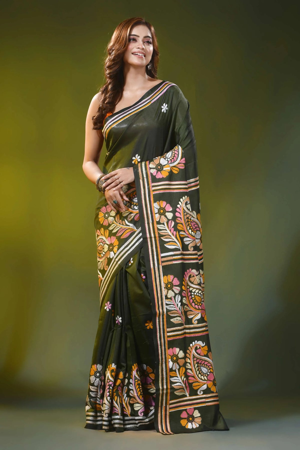 Rifle green silk kantha saree with hand embroidered paisley motif 6