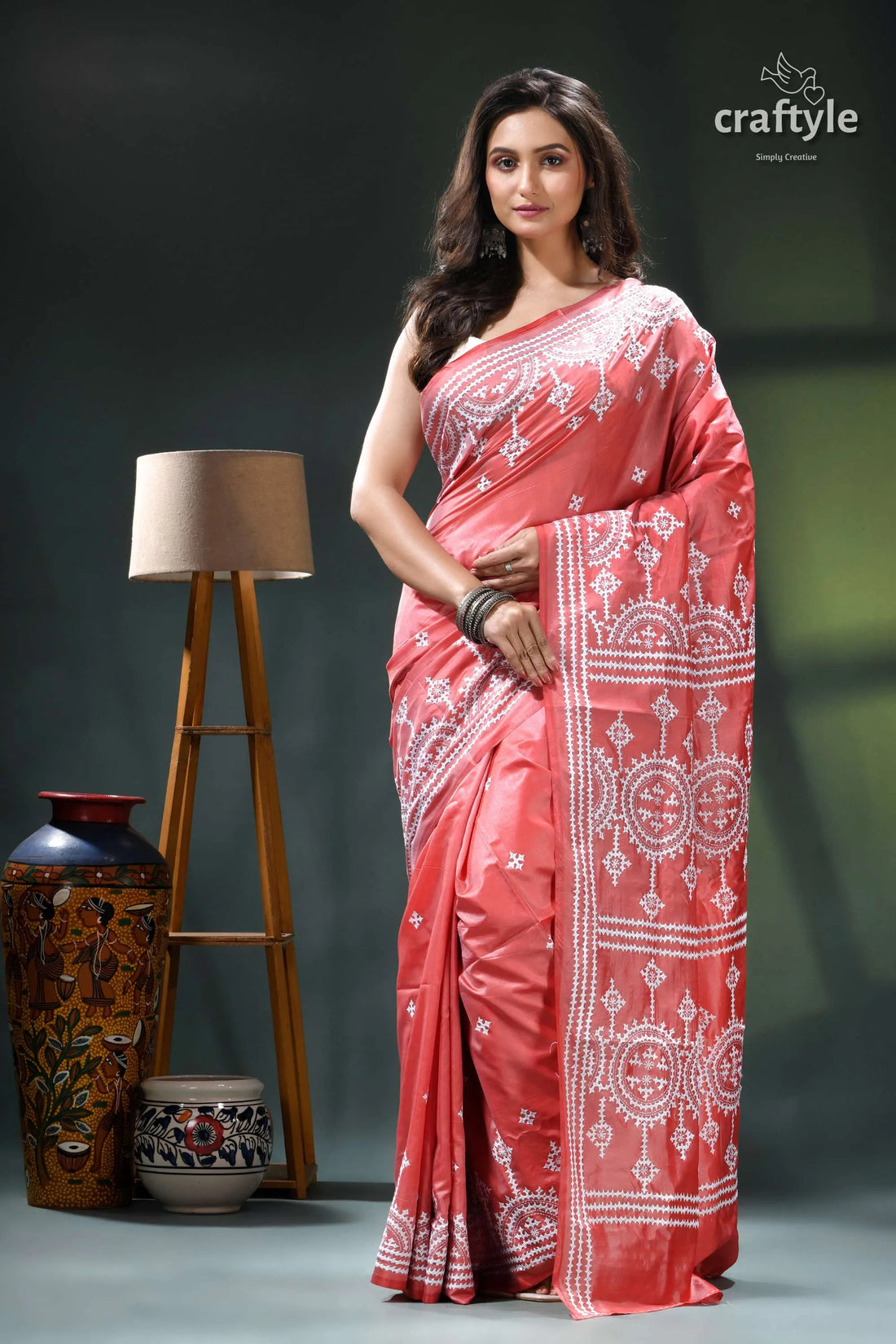 Rose gold intricate white gujrati embroidery silk saree coral saree white bandhani design 1