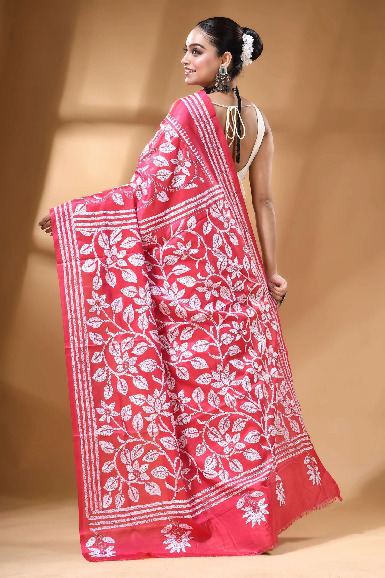 Rose pink handcrafted floral design silk kantha stitch saree vibrant red saree adorned intricate 4