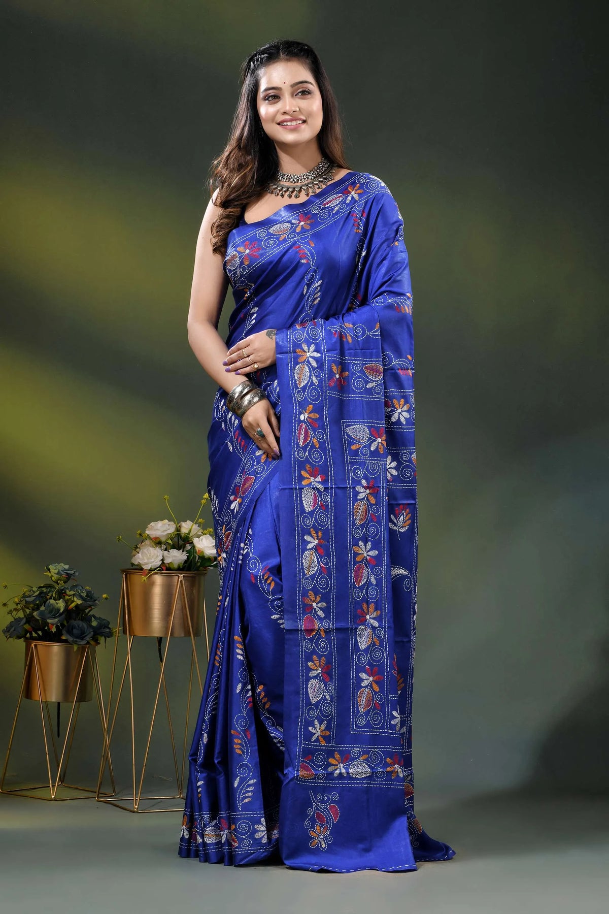 Royal blue multi-thread floral motif handcrafted kantha stitch silk saree 6