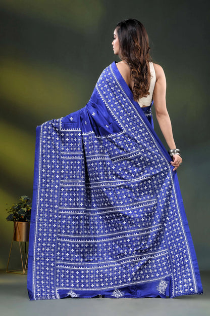 Royal blue silk gujarati stitch saree with handcrafted ethnic design 5