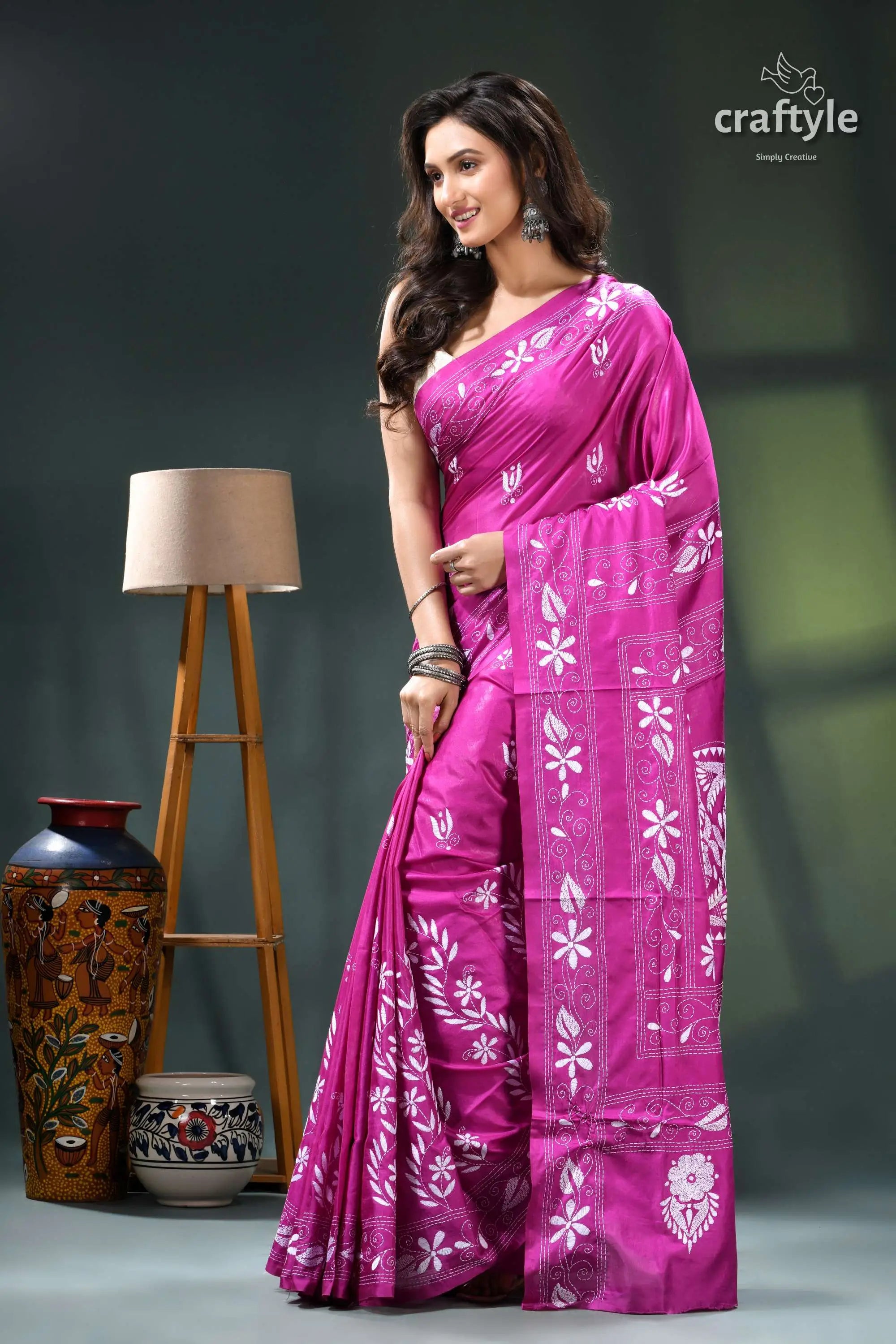 Royal fuchsia fish motif artisanal silk kantha stitch saree magenta floral saree white accents 3