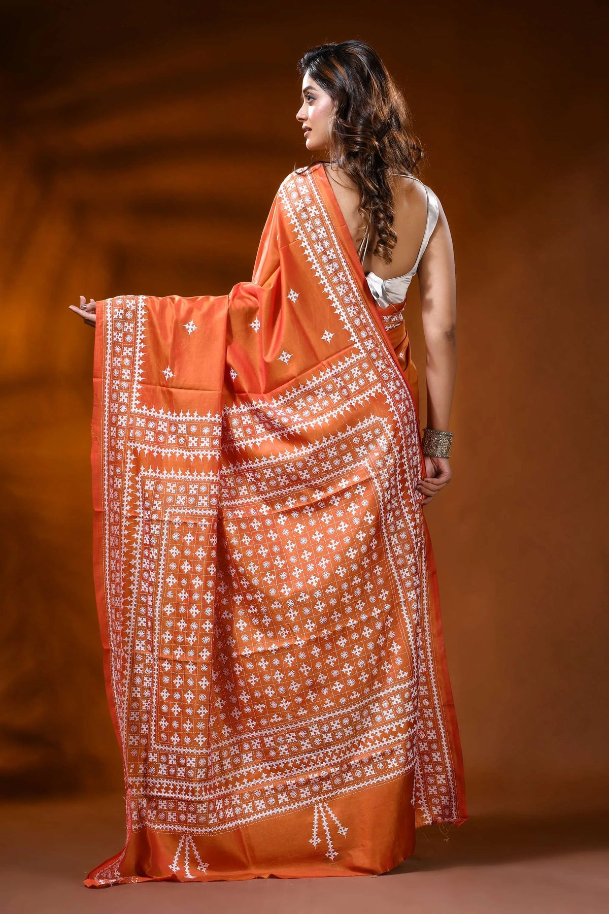 Rust orange silk kutch work saree with hand embroidered ethnic design 5