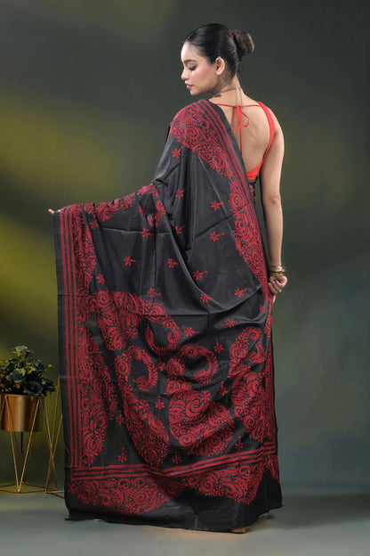 Sable black red paisley motif handcrafted kantha stitch silk saree 5