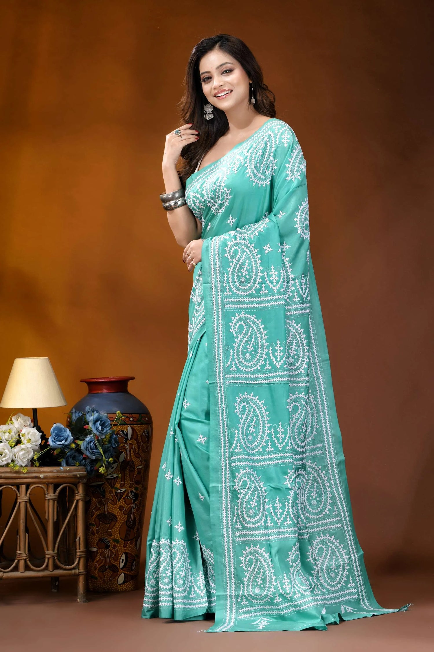 Sea green paisley motif handcrafted silk gujrati stitch saree teal-colored saree intricate white paisley 3